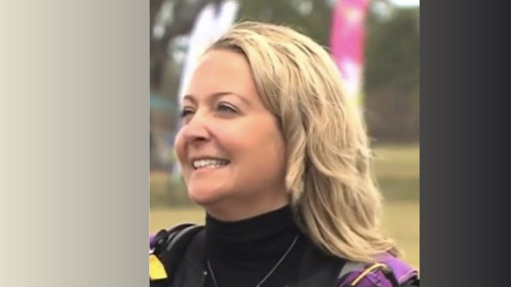 പോലീസ് സ്റ്റേഷന് മുന്നിലെ കാറിൽ കണ്ടെത്തിയ മൃതദേഹം  മുൻ കൗൺസിലറുടേത്  ; ഞെട്ടിക്കുന്ന വിവരങ്ങൾ പുറത്ത്